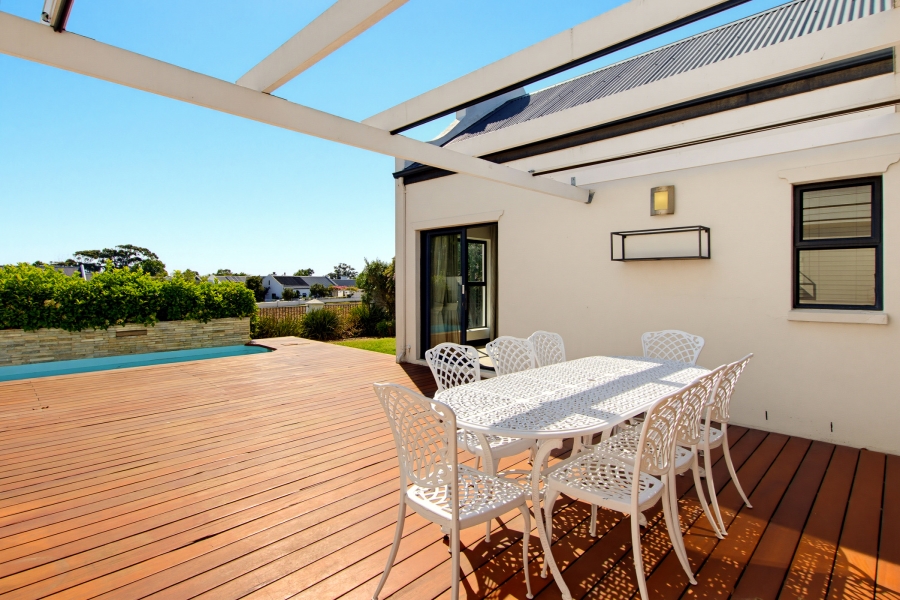 4 Bedroom Property for Sale in Croydon Vineyard Estate Western Cape